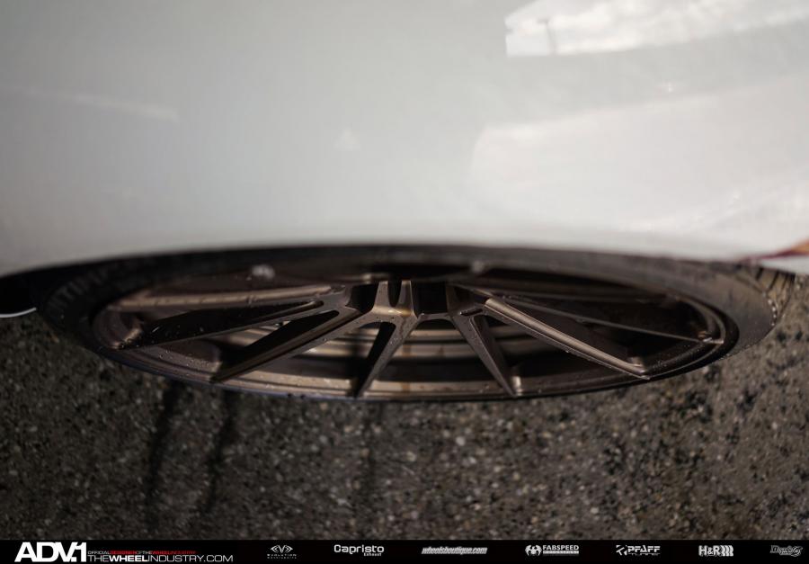  McLaren MP4-12C on ADV.1 Wheels (ADV10RMV2CS) 2015 года  (фото 2 из 24)